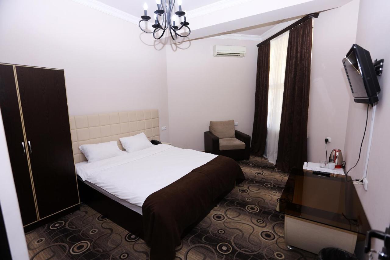 Nor Yerevan Hotel Exterior foto